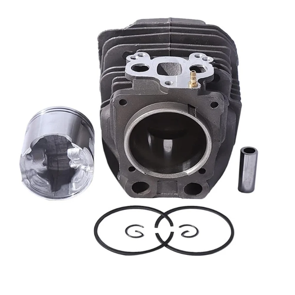 

Улучшенный комплект цилиндров для бензопилы: повышает эффективность и мощность, как показано на фото.