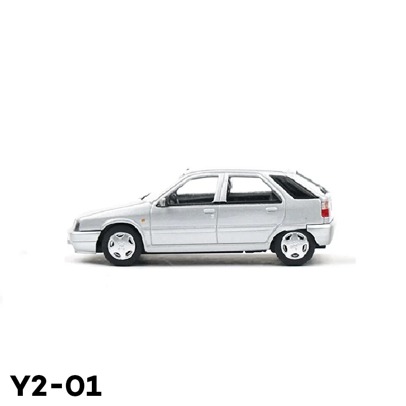 Xcartoys 1:64 Ci-troen Fukang Y2-01 Silver Alloy Simulation Model Car