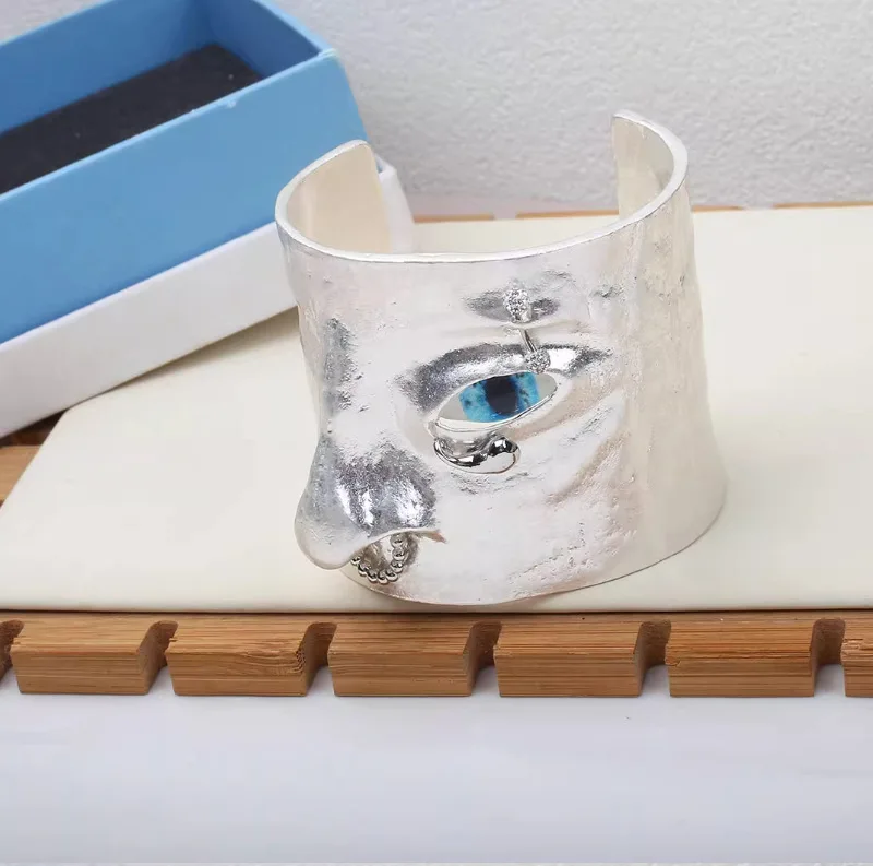 Facial Features Nose Eye Open Bracelet