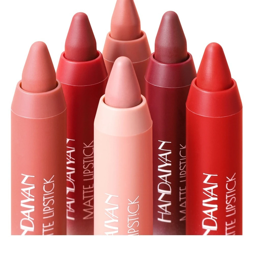 Uniwersalny matowy kredka do ust, wodoodporny, odporny na rozmazywanie, łatwy w aplikacji, służy jako szminka i konturówka dla kobiet, zapewniający wyraźny wygląd.