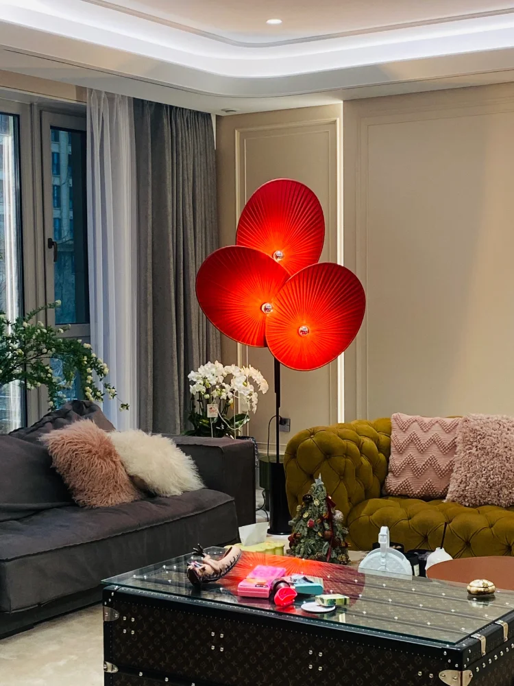 Postmodern Design Floor Lamp Nordic Living Room Sofa Standing Light Retro Creative Home Bedroom Decorative Light LED Lighting