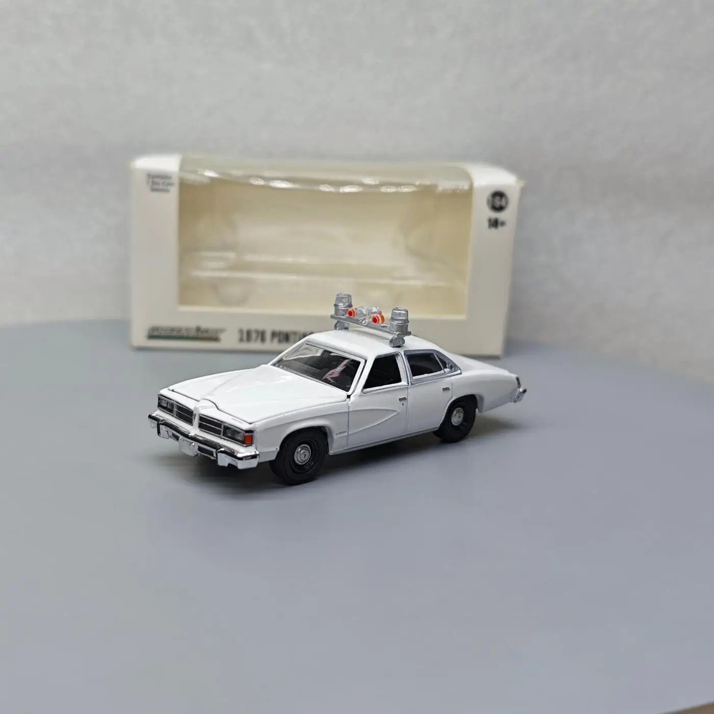 

GreenLight 1:64 1976 Pontiac LeMans Enforcer Police Car Simulation Diecast Car Metal Alloy Model Car kids toys collection gifts