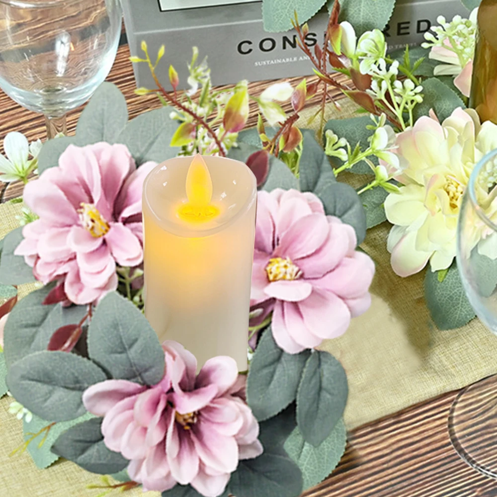 2 Stück Kerzenständer-Girlande, florale Kerzen-Mittelstücke, Dahlie-Kerzenkranz, Kerzenring, Teelichtkerze, künstlicher Pflanzenkranz – Detail 4