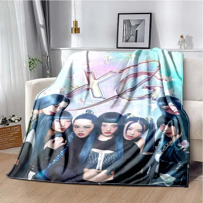 

Japanese HipHop Girl Group Xg Blanket Art Poster Flannel Warm Throw Blanket for Bed Bedroom Travel Picnic Blanket Gift for Fans
