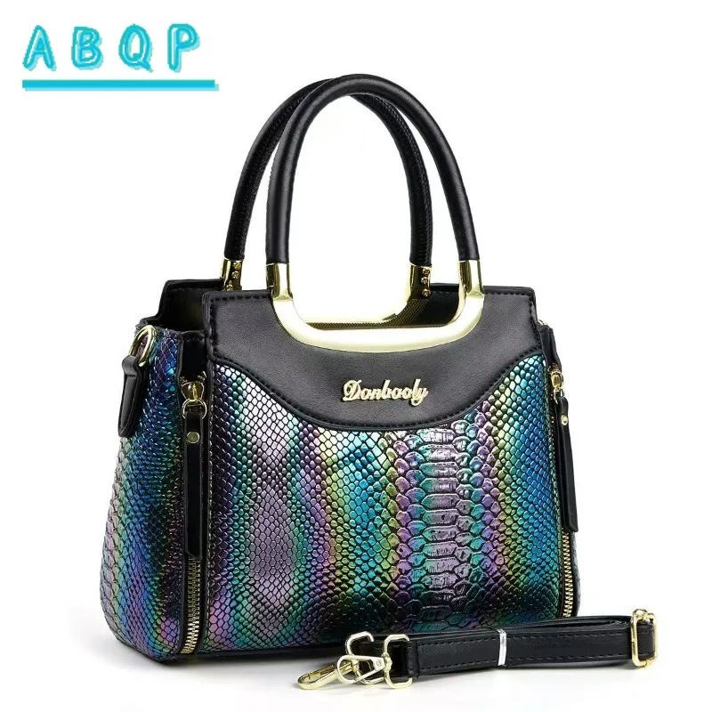 

New Women's Shoulder Bag Large Capacity Fashionable Women's Shoulder Crossbody Bag Luxury Brand Colorful Casual Women's Bag