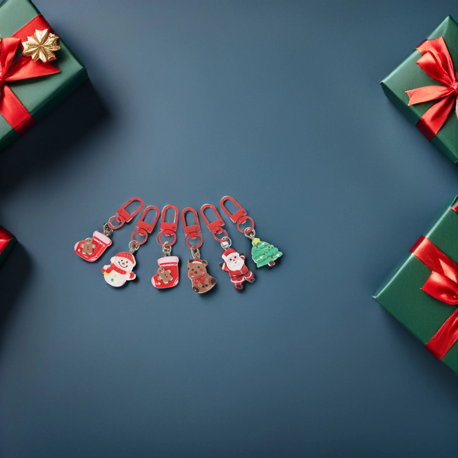 24 قطعة مجموعة حلقات المفاتيح عيد الميلاد: ثلج الرنة الزنجبيل رجل سانتا المفاتيح 2.71X0.79X0.28In عطلة سحر عيد الميلاد تخزين الحفلات #2