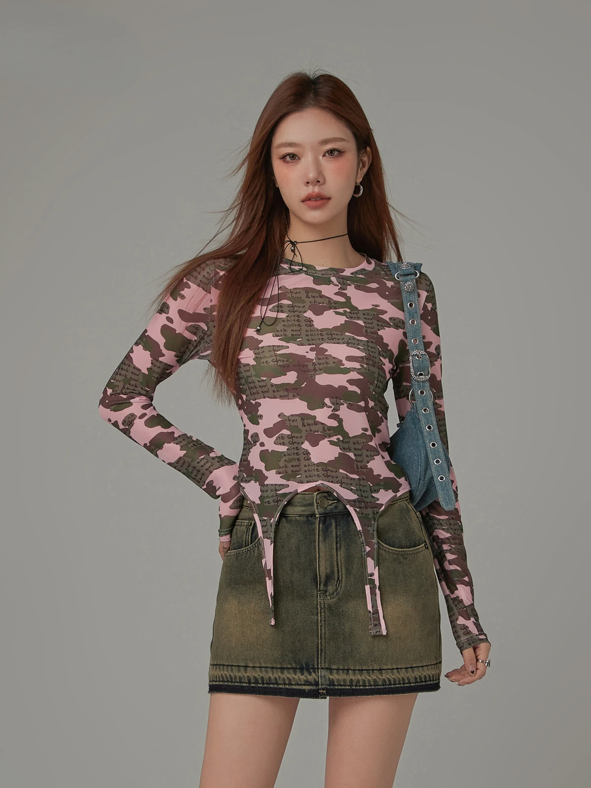 

Letter Camouflage Long-sleeved T-shirt for Women 2024 Spring New Gauze Hanging Strap Skin Clothing Bottoming Shirt Top