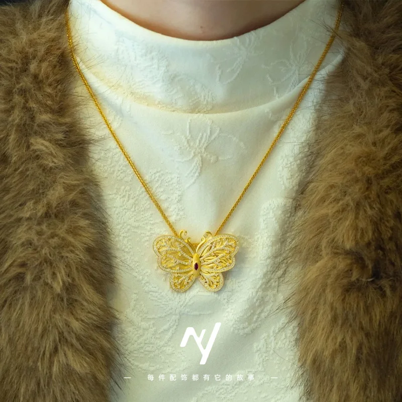 Point drill silk big butterfly necklace female senior sense 9999gold view 4