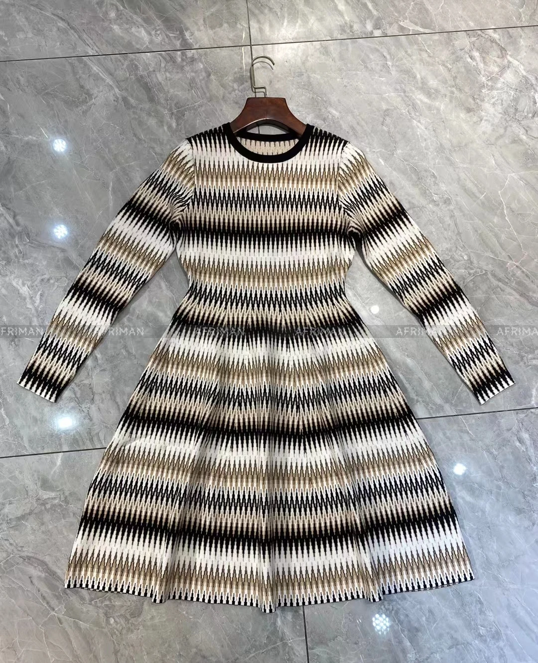 Women Round Neck Wave Striped A-line Knit Mini Dress