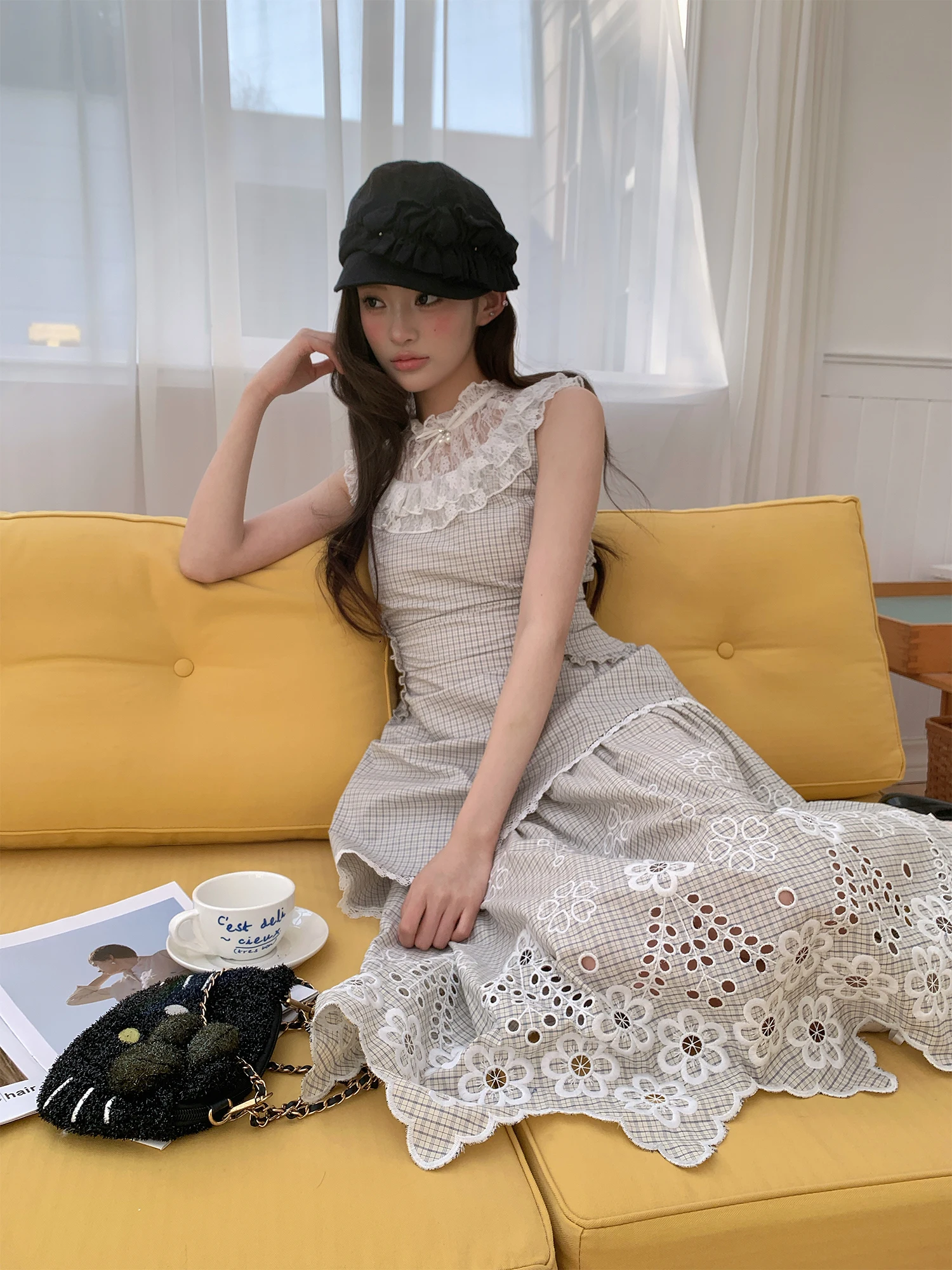 

Ruan Ruan Misty Grey Floral Embroidery Blouse Style Sleeveless Women's Dress with Lace Trim A-Line Skirt City Commuting