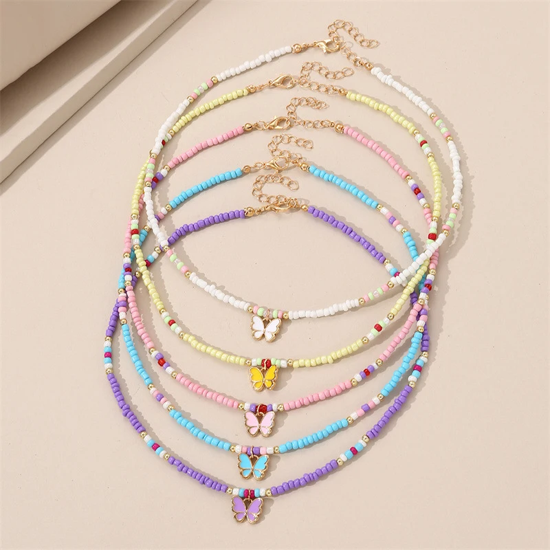 New Candy Color Beads Necklaces For Women Fashion Butterfly Pendant Jewelry Beaded Necklace Butterfly Choker Necklaces Accessory