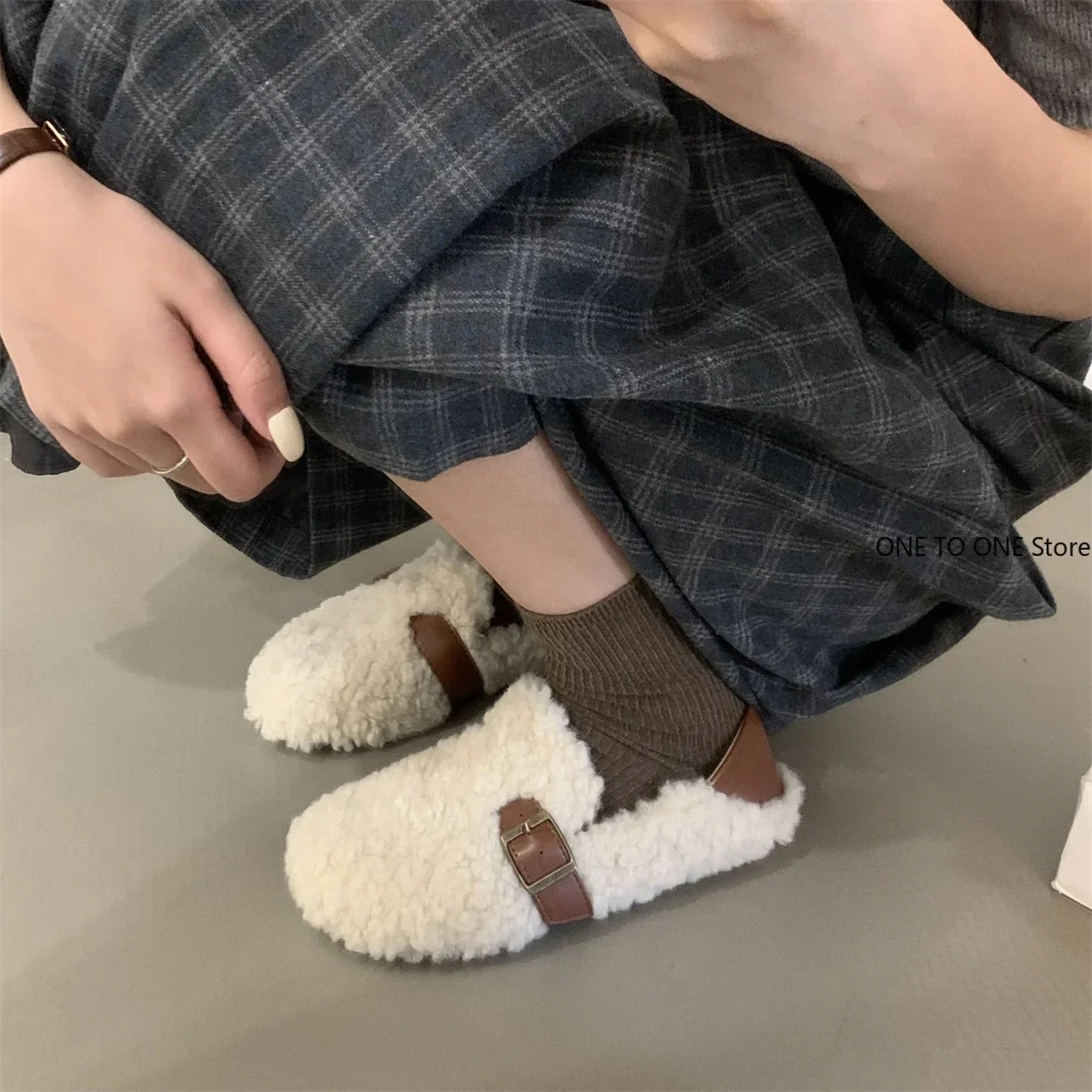 2025 Fashion Women's Flats Moccasins Winter Retro New Slip On Modis Moccasin Shoes Loafers Fur Casual Female Sneakers Slip-on