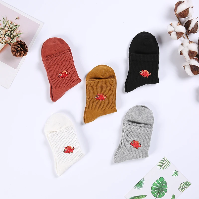 Women Cotton Socks New All Seasons Fashion Cartoon Dinosaur Embroidery Wild Series Ladies College Wind Series Cute Socks T168