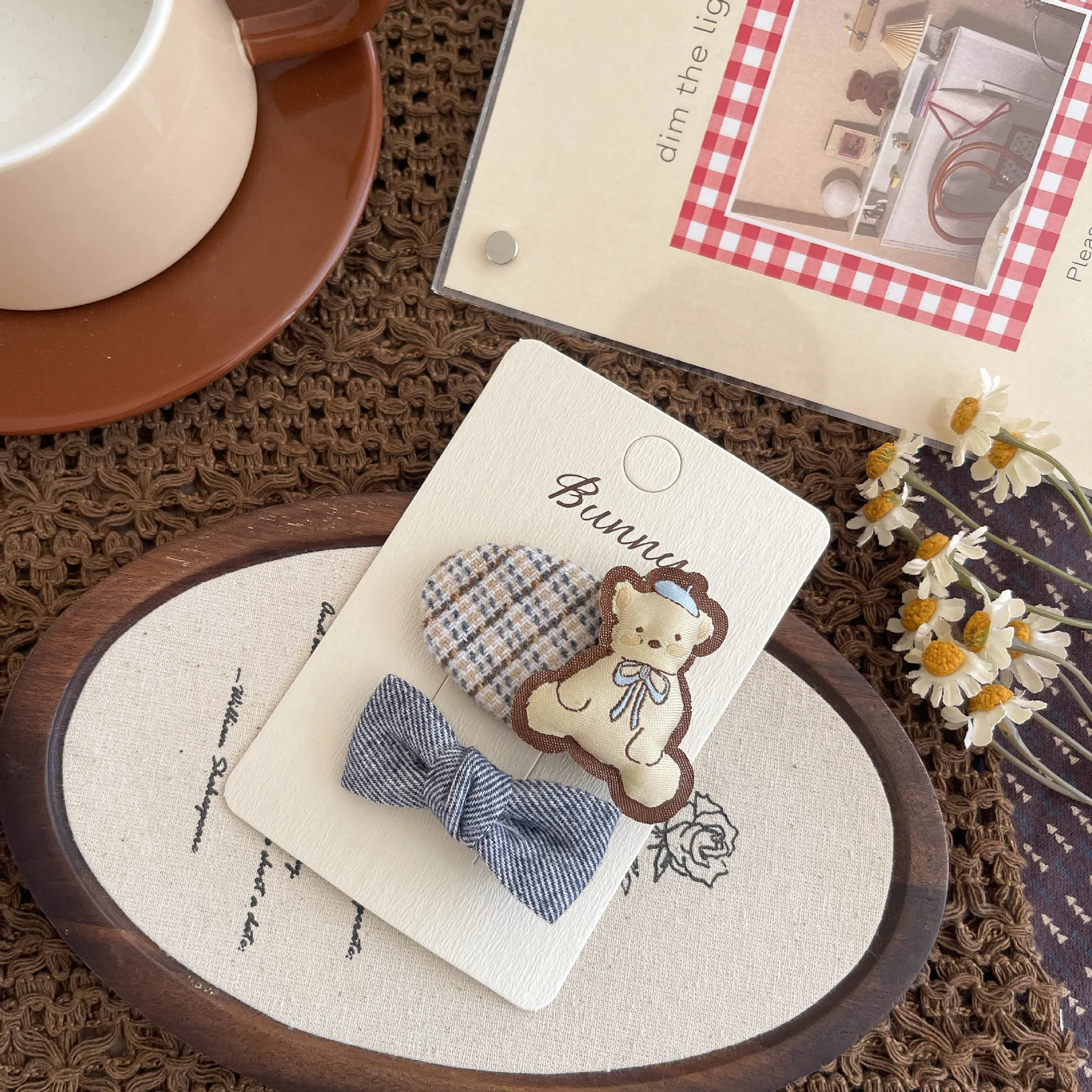 

Сине-коричневые заколки для волос, 2 шт., зажимы с милым медвежьим бантом и резинками для волос для девочек, все необходимое для хвоста на тему животных