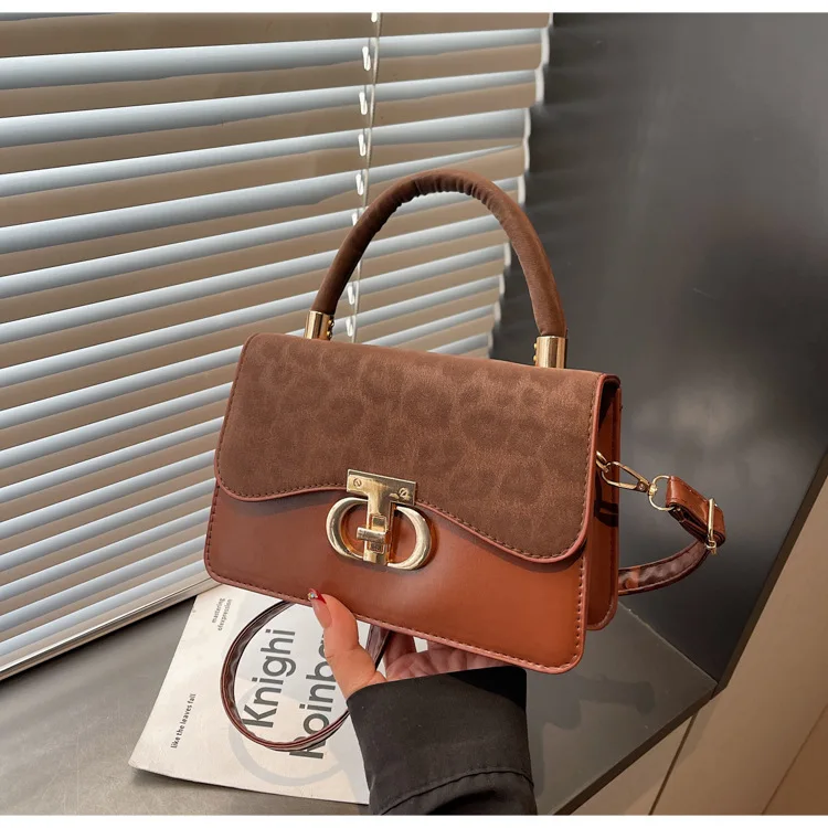 

2025 Leopard Print Mini Bag, Chic Top Handle Purse for Women, Niche Commuter Crossbody, Elegant Day to Night Tote, Textured