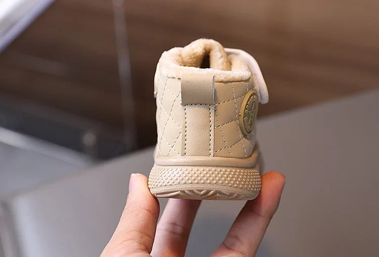 2026 Herbst Winter Kinderstiefel Warme Plüsch-Stiefel für Jungen und Mädchen Modische Kinder-Freizeitschuhe Jungen- und Mädchenstiefel für Kinder – Detail 15