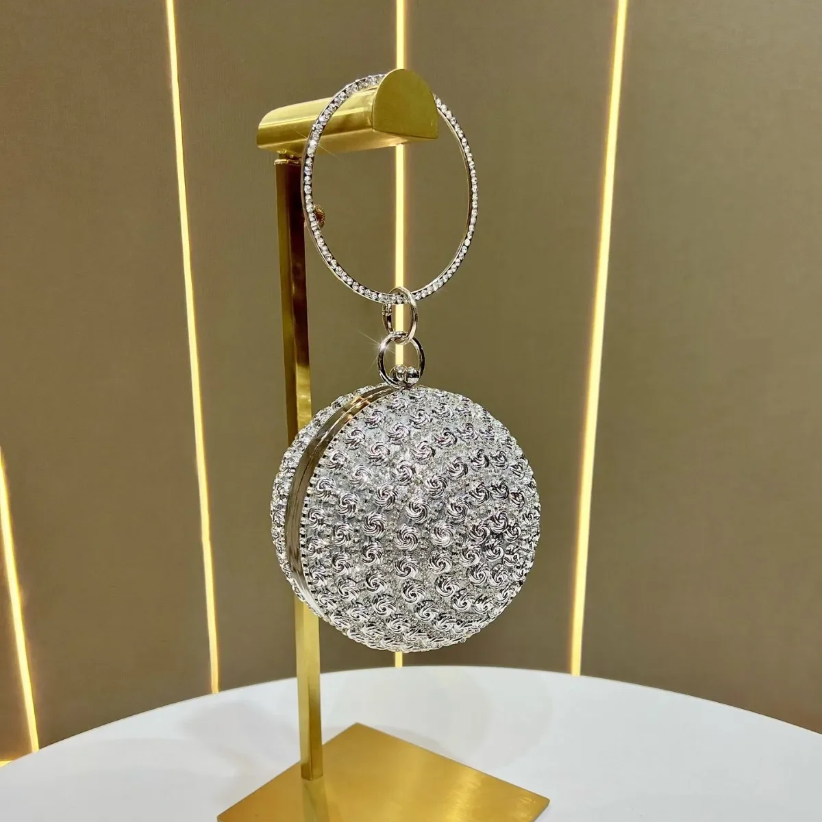 Women's Evening Bag Pearl Rhinestone Dinner Bag Spherical Tassel Banquet Fashion Handbag for Party Wedding Cocktail Party 5