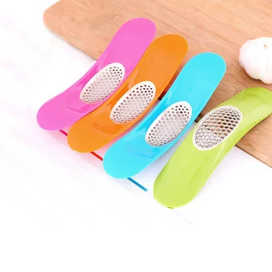 

1PC kitchen accessories new design ginger crusher chopper cutter Stainless steel garlic press grinding slicer OK 0250