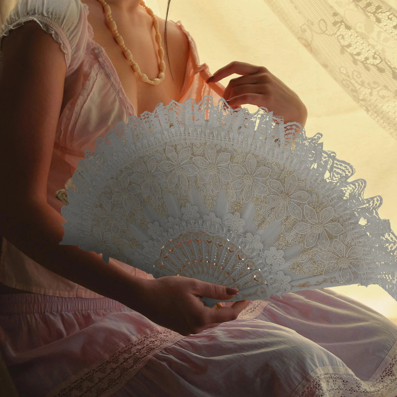 

Vintage Lace Hand White Folding Floral Embroidery Decorative For Women Retro Chinese Bridal Tea Party Dance Fan Handheld