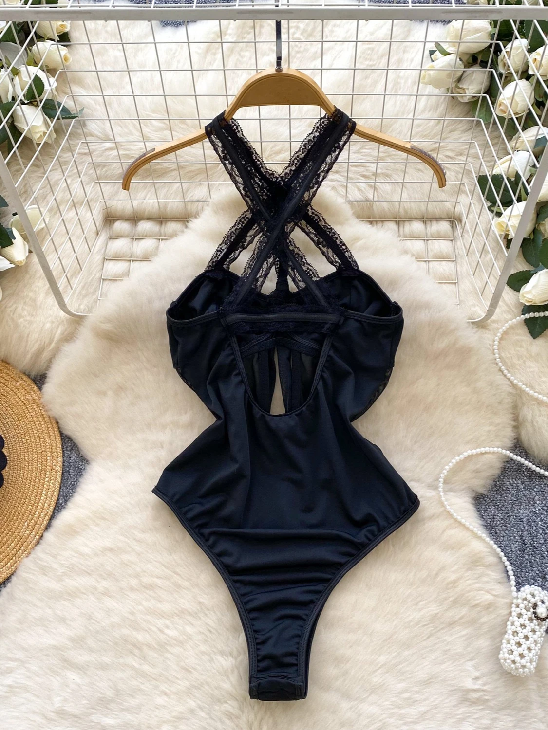 Foamlina mode croix sangle maille Body femmes Sexy noir dentelle insérer sans manches découpé mince désossé maigre Club fête corps haut