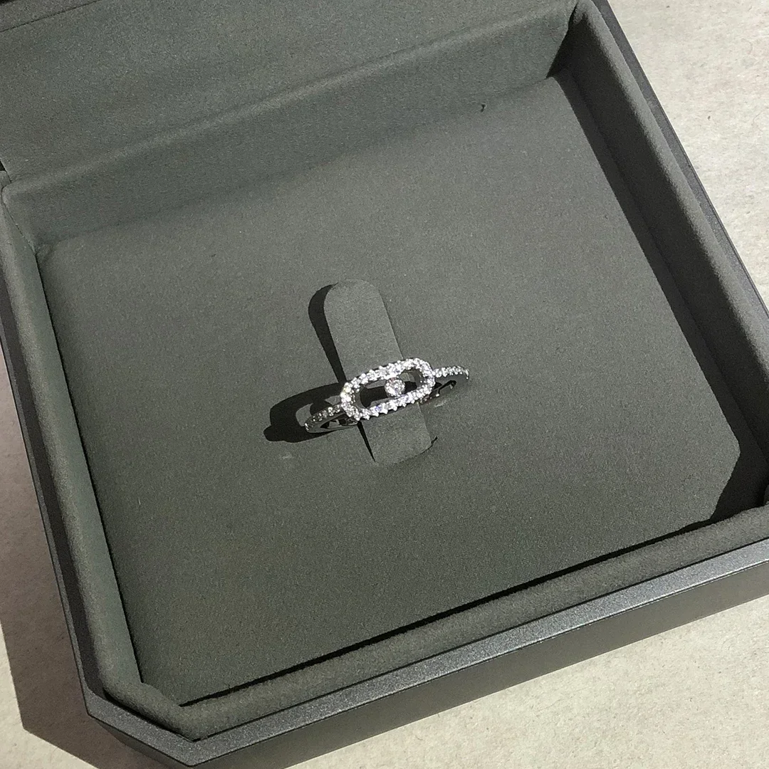 

925 Sterling Silver Simple Single Diamond Women's Ring Wedding Ring. Moving Diamonds. Luxury Jewelry