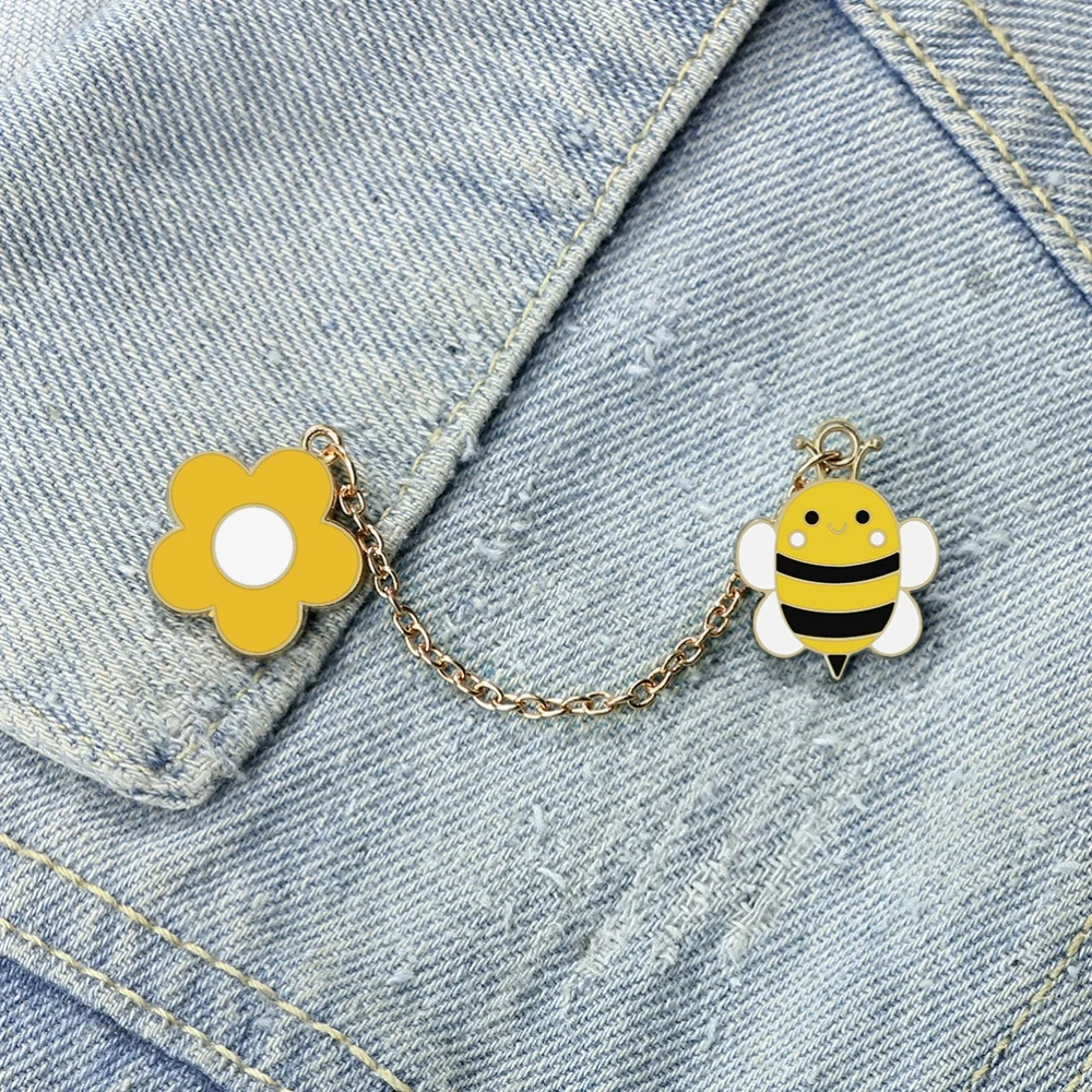 Yellow Bee and Flower Enamel Pin Cartoon Cute Insect Collect Nectar Brooches Custom Jewelry Backpack Lapel Badge Gift for friend