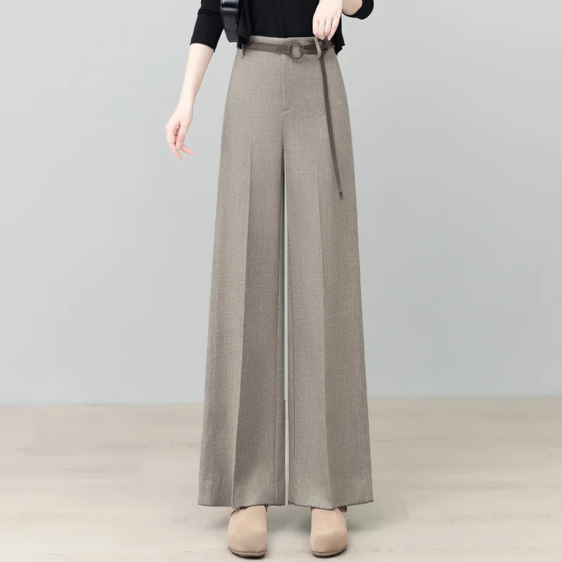 Pantaloni a gamba larga dritti versatili alla moda per le donne Primavera e autunno Pantaloni da abito casual drappeggiati di nuovo stile Pantaloni lunghi dimagranti