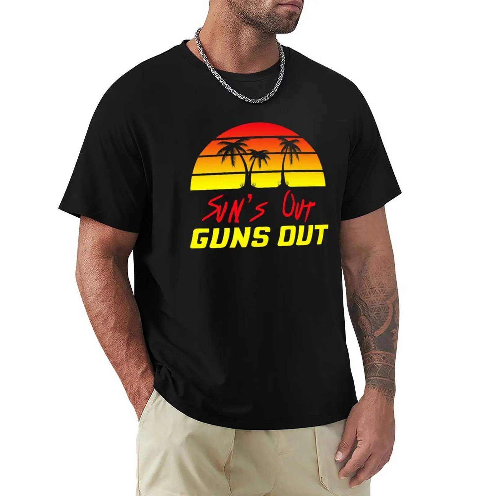 

Sun is Out Guns Out Retro 80s T-Shirt Fashion Letter Print T-Shirt