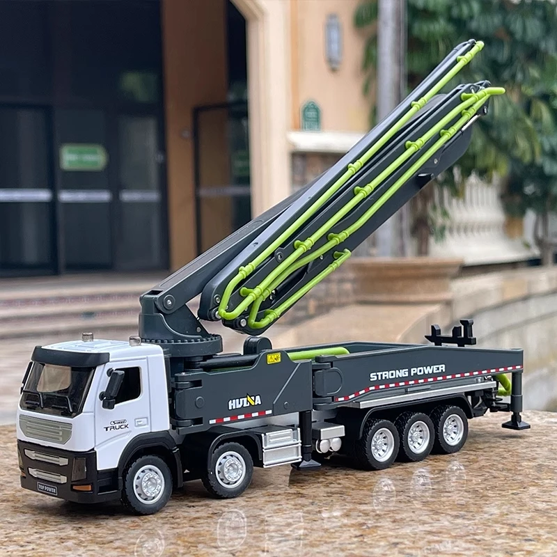 Huina 1:50 Alloy Truck Model Kids Toys Movable Concrete Pump Truck Simulation Engineering Vehicle Car Model Collection 1709