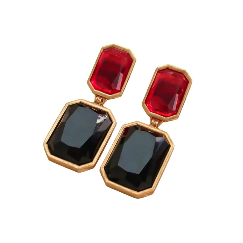 Wholesale Retro New Earrings Exaggerated Geometry Oversized Sugar Cube Stud Earrings Fashion Temperament Earrings