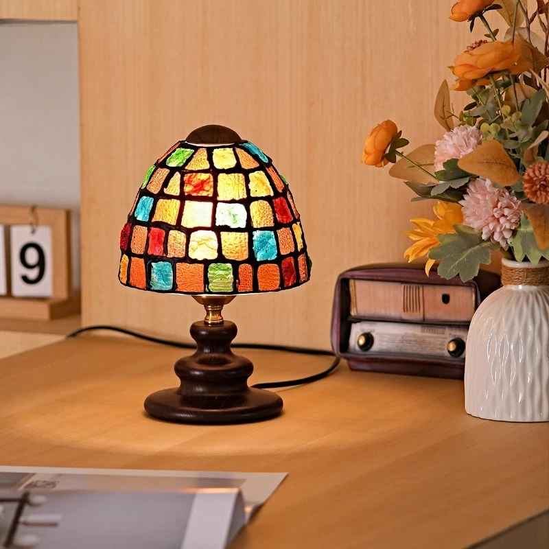 

French Stained Glass Retro Wooden Table Lamps LED Bedroom Bedside Restaurant Office Cafe Study Atmosphere Decorative Desk Lights
