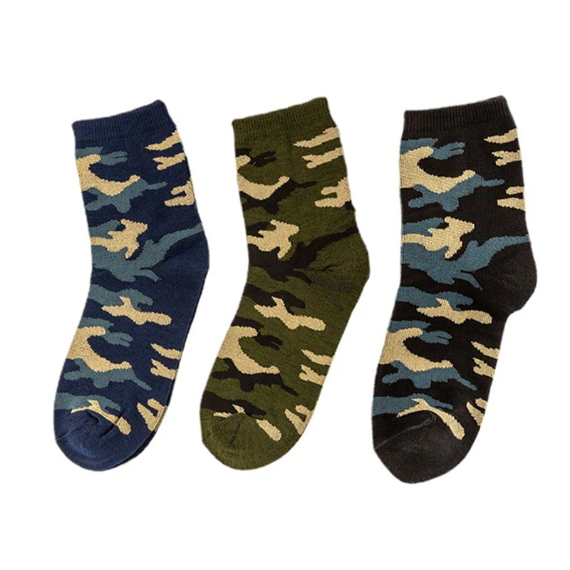 5 paia primavera e autunno uomo calzini a tubo medio di alta qualità Camouflage verde militare comodi calzini di cotone addensato militare caldo