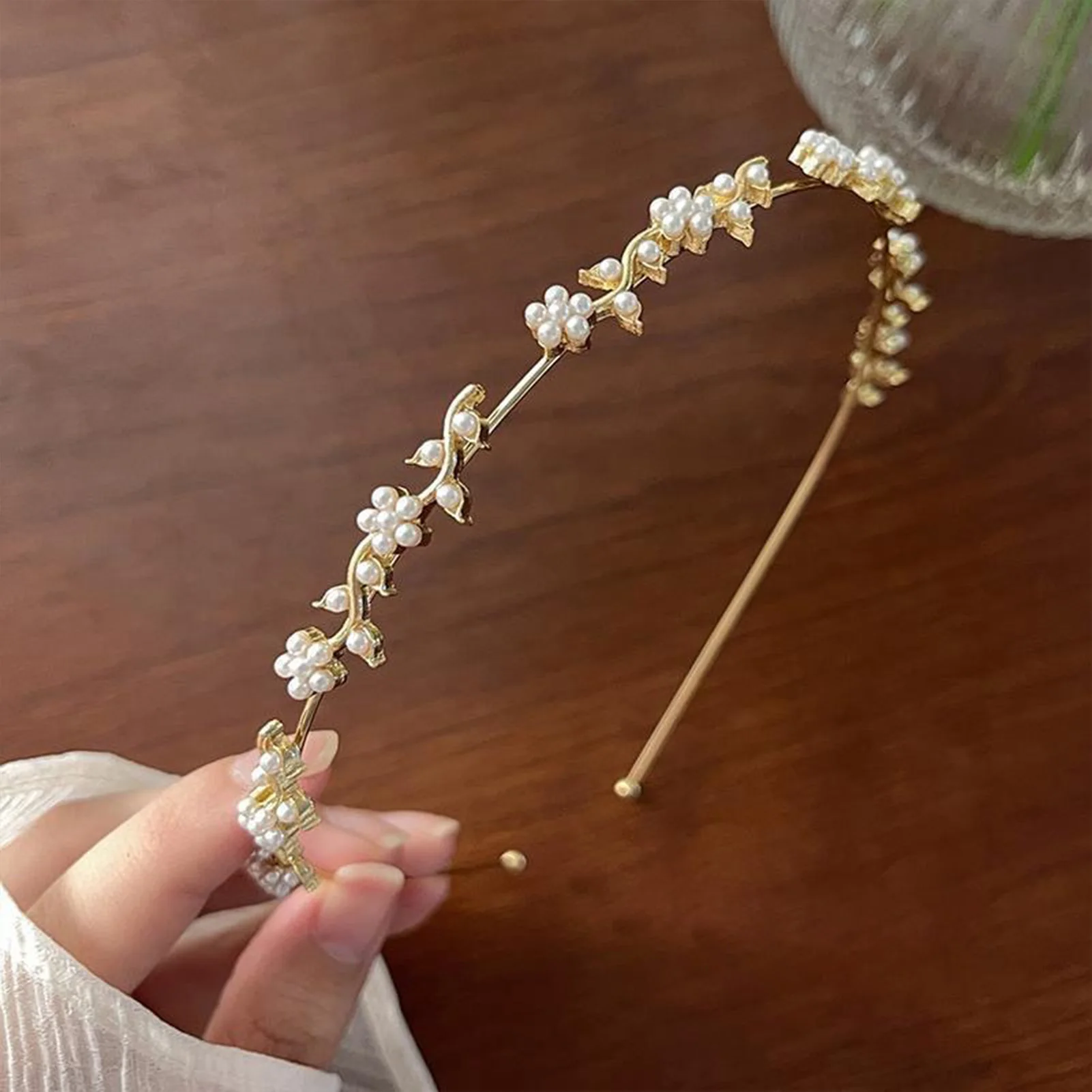 Women's Pearl Hair Hoop Korean Style Beaded Hairband Metal Bridal Tiaras Wedding Hair Accessories Queen Prom Hair Jewelry Gifts