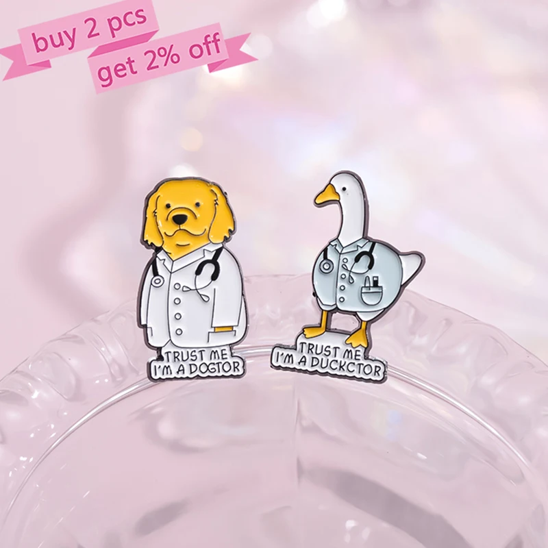 Alfileres esmaltados de médico Animal, broches personalizados con texto en inglés "I'M A DOGTOR", insignias de solapa, joyería de animales, regalo para amigos