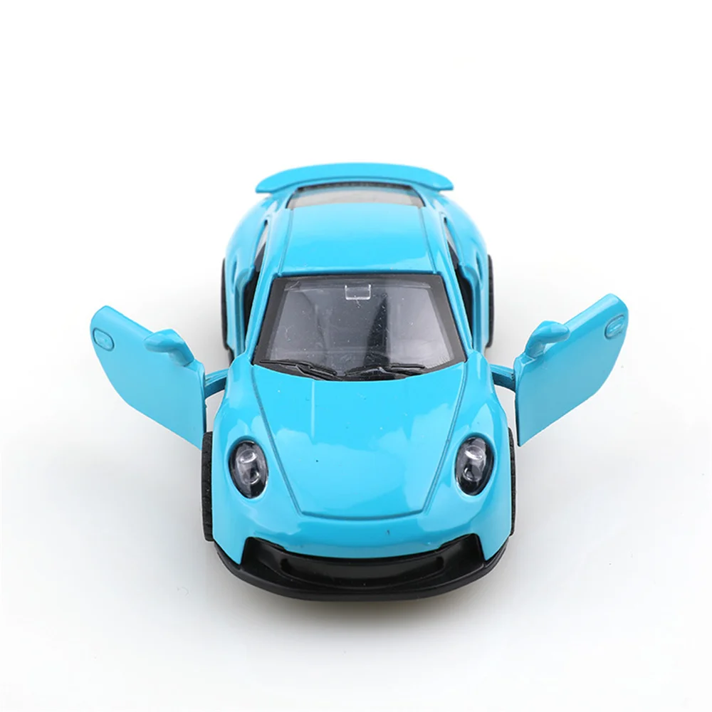 Simulated alloy boy sports car model, equipped with openable door decorations and baked cake decorations