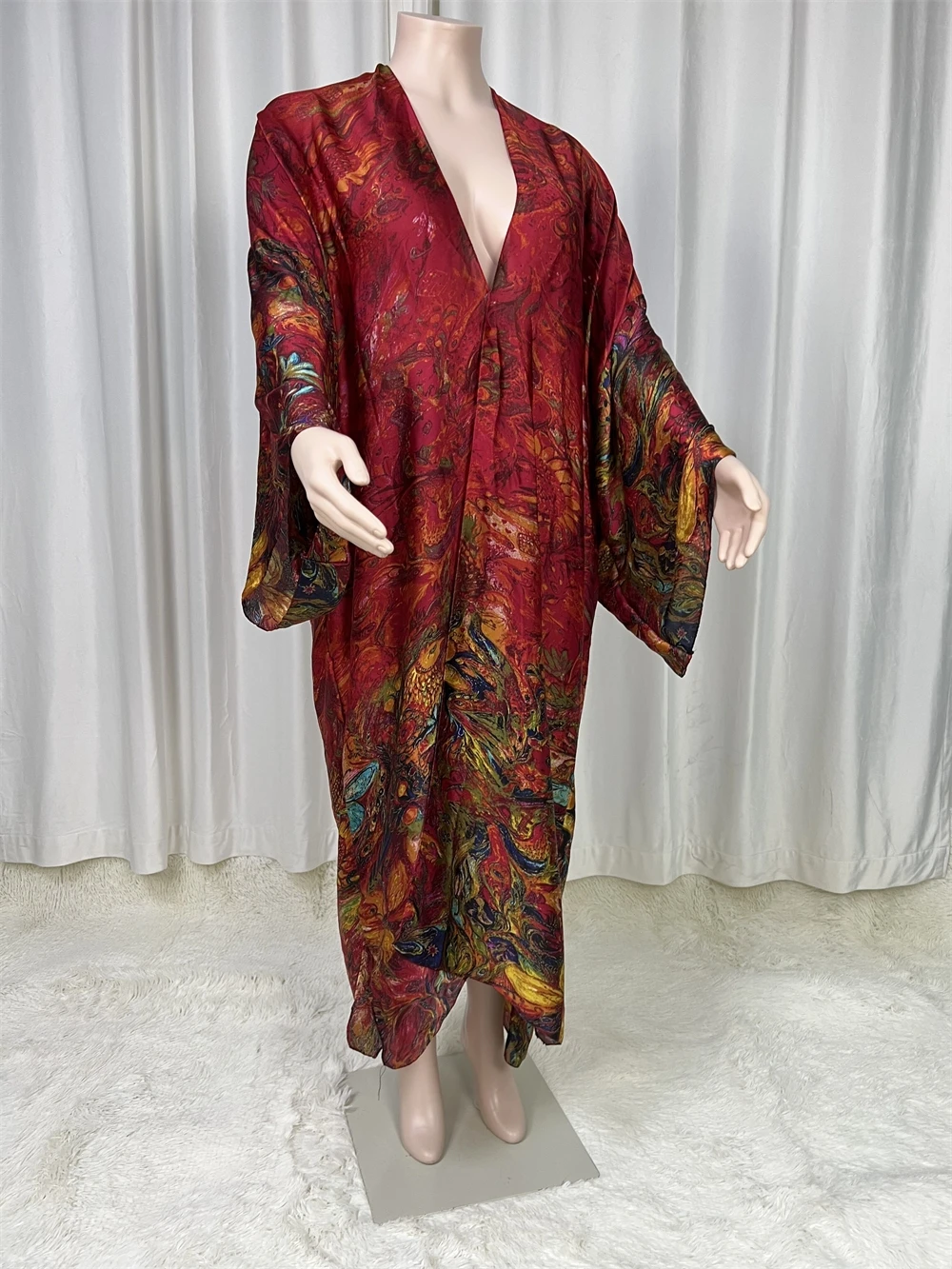 

2024Saudi Arabia's Loose Silk Maxi Dress Summer Beach Bohemian Robe Africa Kaftan Swim Cardig Suit Batwing Printed Sleeve Women