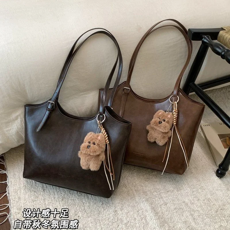 

High-End Women's Simple Fashionable Leather Shoulder Bag Paris Popular Elegant Ladies Casual Simple Vintage Crossbody Bag