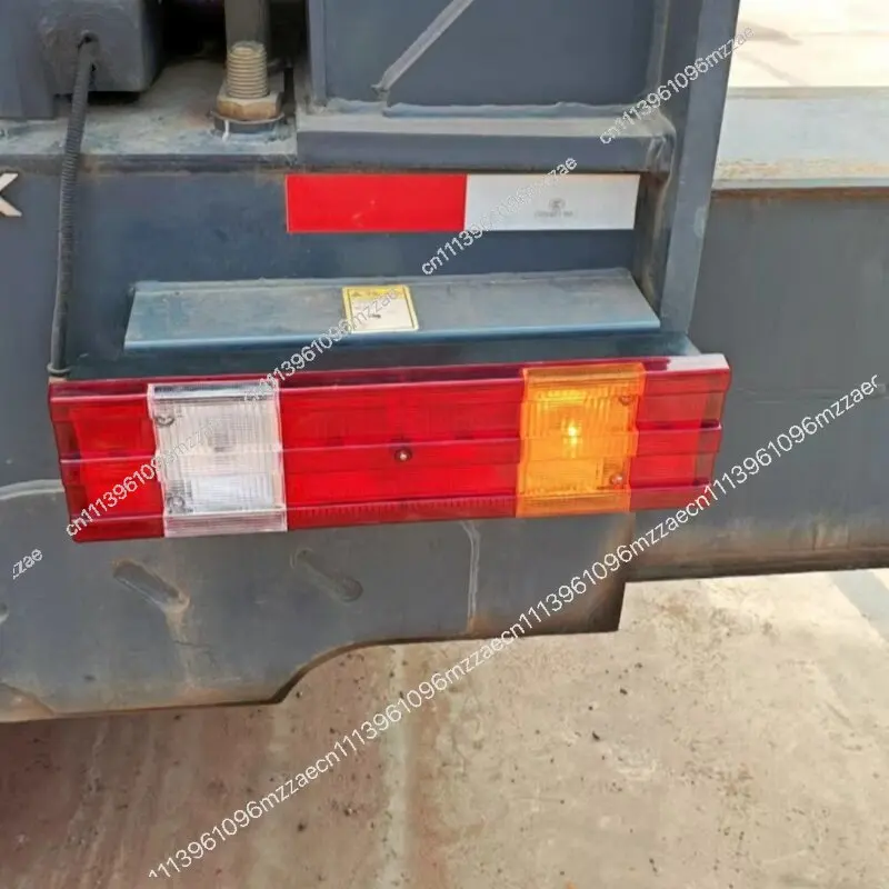 

Crane Accessories XCT Full Series Rear Tail Light KC Series Brake Light XCT25 25K5C Tail Light Housing