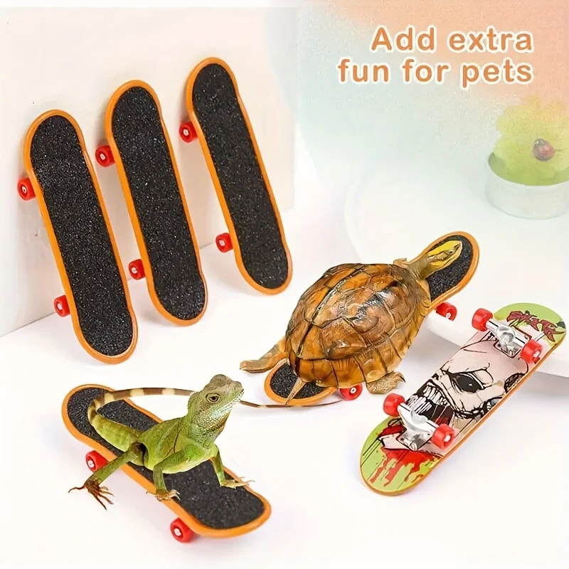 2 Mini Turtle Skateboards, Durable Plastic Reptile Sliding Toy, Ideal Gift for Turtle Enthusiasts and Owners
