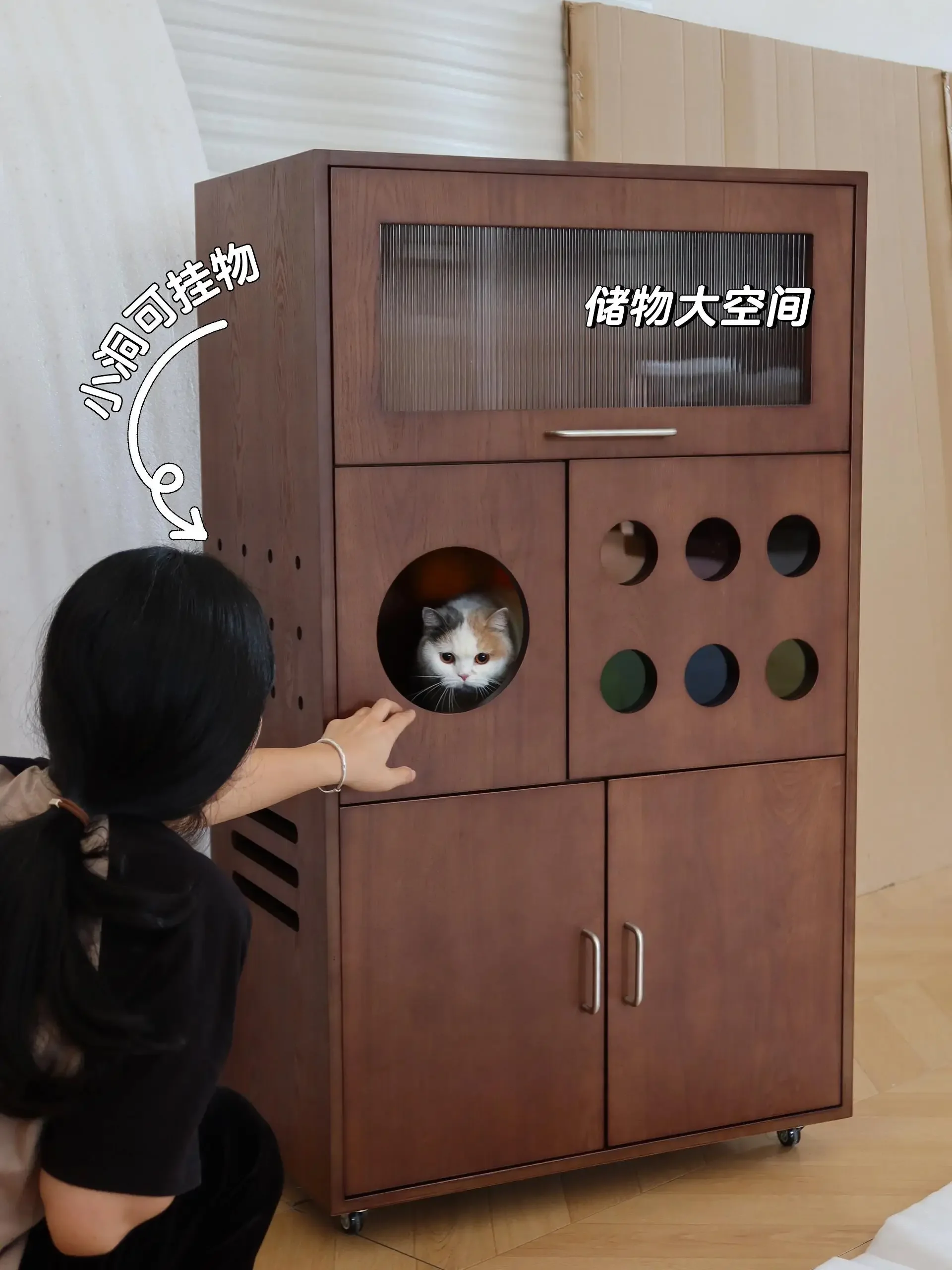 aHot Selling Luxury Wooden Cat Furniture Hidden Litter Box Cabinet + Climbing Tower Stylish Space-Saving Cat Villa For Home Use