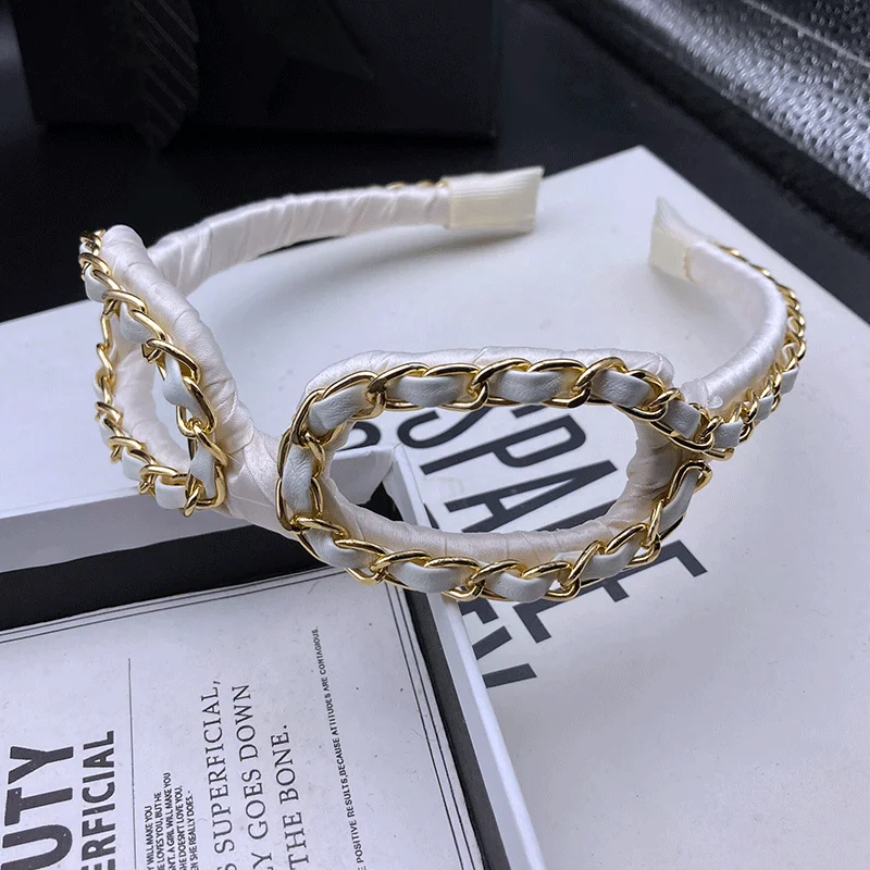 Light luxury white hair band women's fashion daily shopping out hair binding headdress high turn back pressure hair band 2