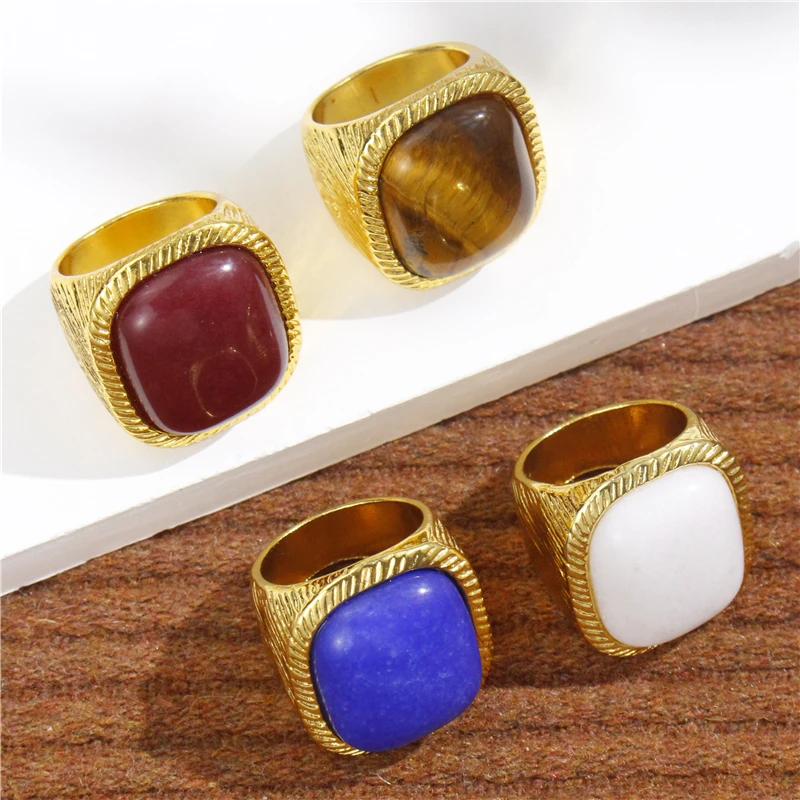 HUANZHI 2024 New Geometric Square Stone Vintage Ring Chunky Gold Color Trend Personality Jewelry for Women