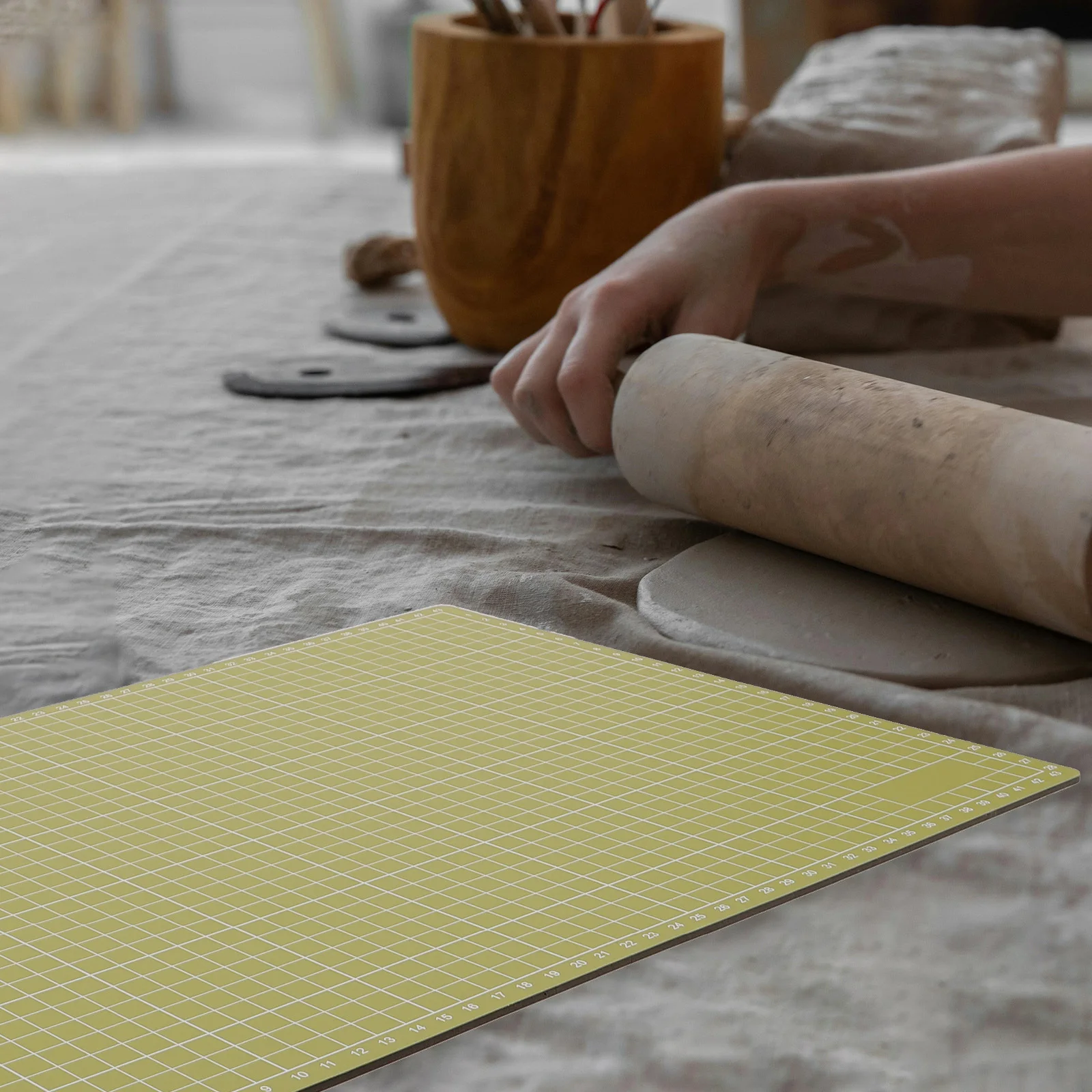 

1 Sheet Craft Mat for Table Multi-Function Cutting Pad Sturdy Non-Deformable Surface for DIY Projects Fabric Cutting