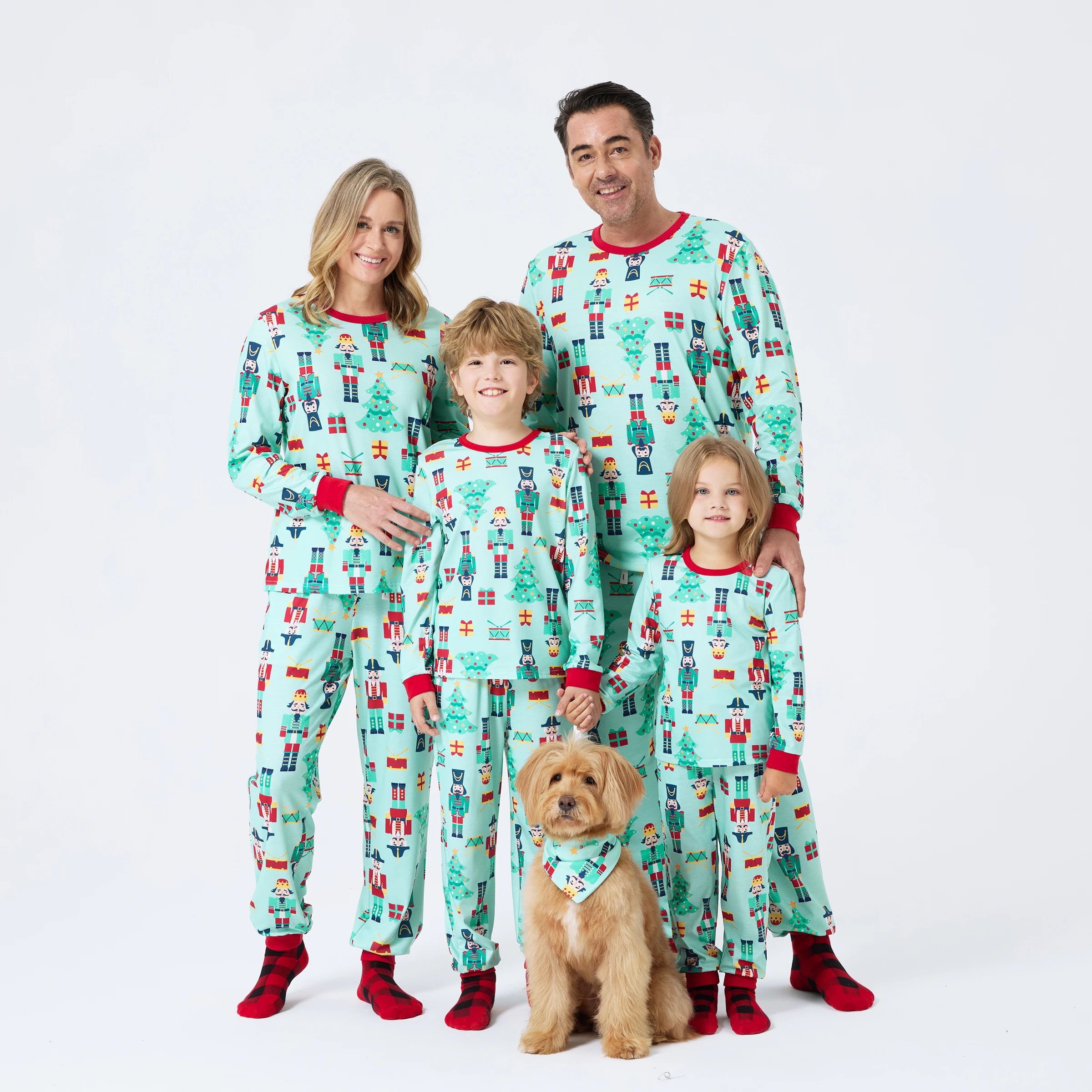 

PatPat Christmas Matching Family Pajamas Set Soldier and Christmas Tree Print PJS with Christmas Socks