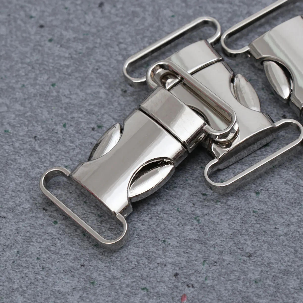 

10pcs Metal Safety Buckle 20Mm Silver Side Release For Webbing Strap Survival Bracelet Belt Collar D-Ring Triglide Buckle