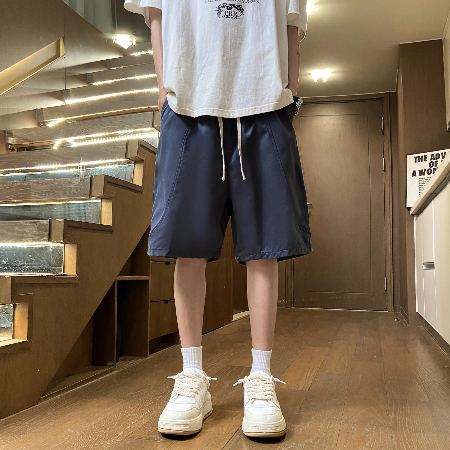 Straight leg pants for men in summer 2026, new casual pants with a hanging feel, wide legs, loose fit, and trendy casual shorts