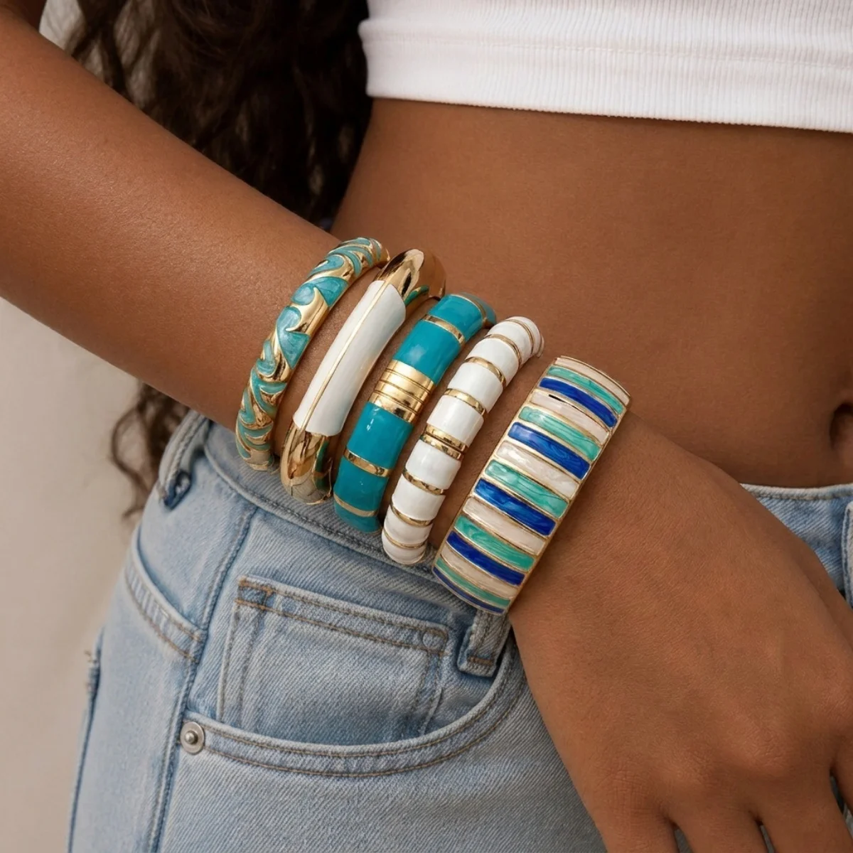 Trendige blau-weiße Emaille-Manschettenarmbänder für Damen und Herren, Vintage, unregelmäßige Streifen, stapelbarer Armreif, Partyschmuck – Detail 23