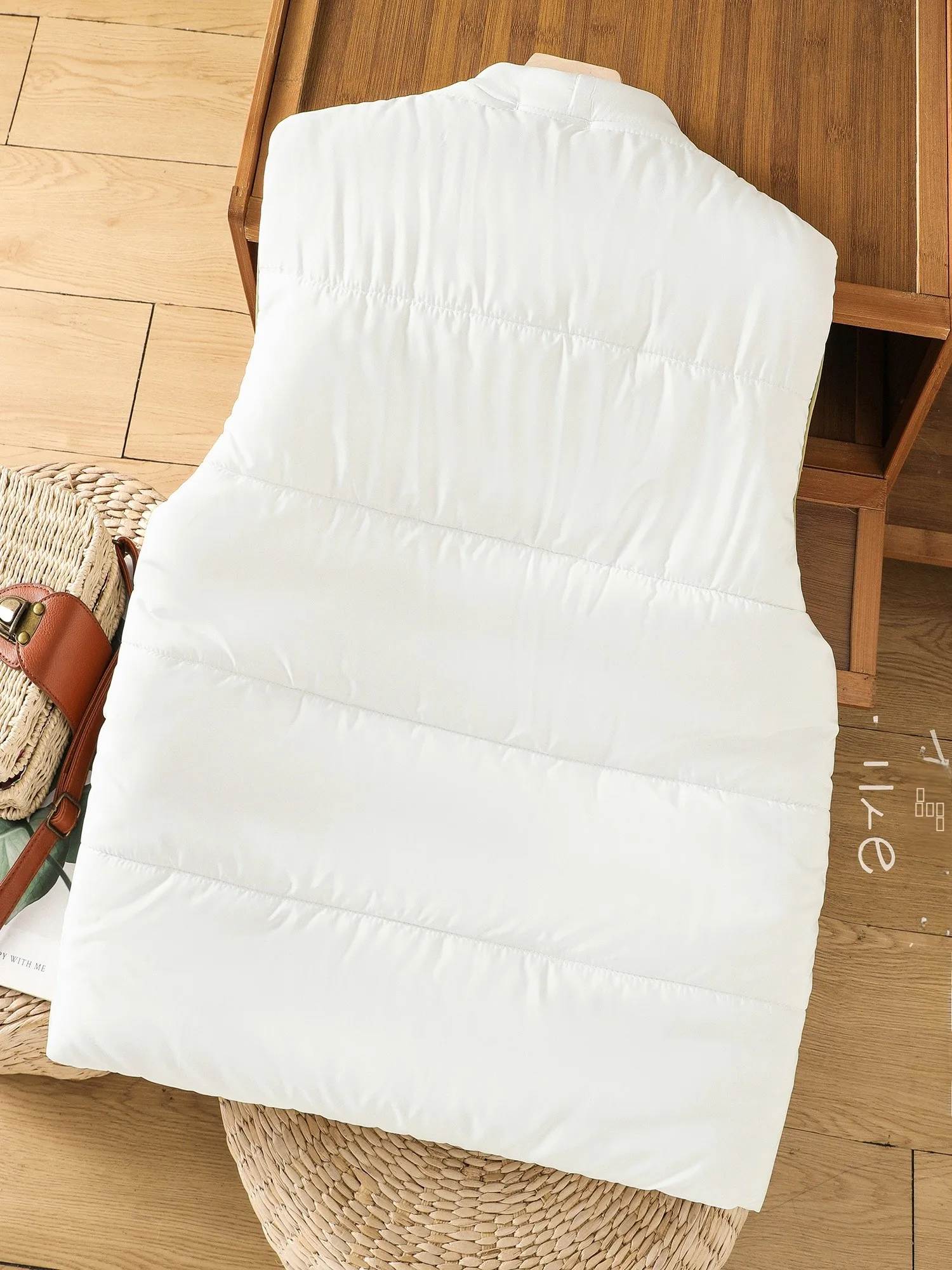 เสื้อกั๊กผ้าฝ้ายปักลายสำหรับผู้หญิง เสื้อคลุมกันหนาวสไตล์คลาสสิกสำหรับสุภาพสตรี ลายดอกไม้แบบกลม