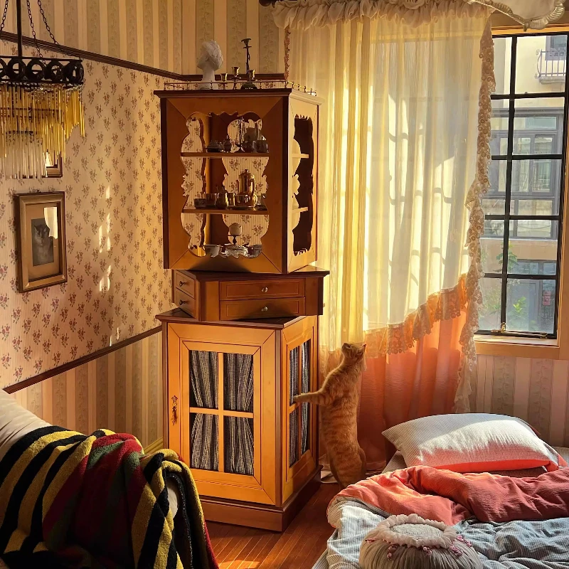 Retro three-layer rotating model cabinet, figure Lego display side cabinet
