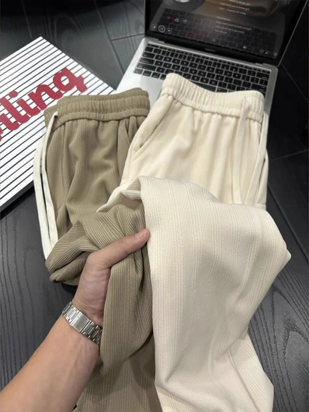 

Мужские летние тонкие брюки из ледяного шелка цвета хаки с эффектом прохлады, повседневные, прямого кроя, свободные, струящиеся, слегка расклешенные, длинные